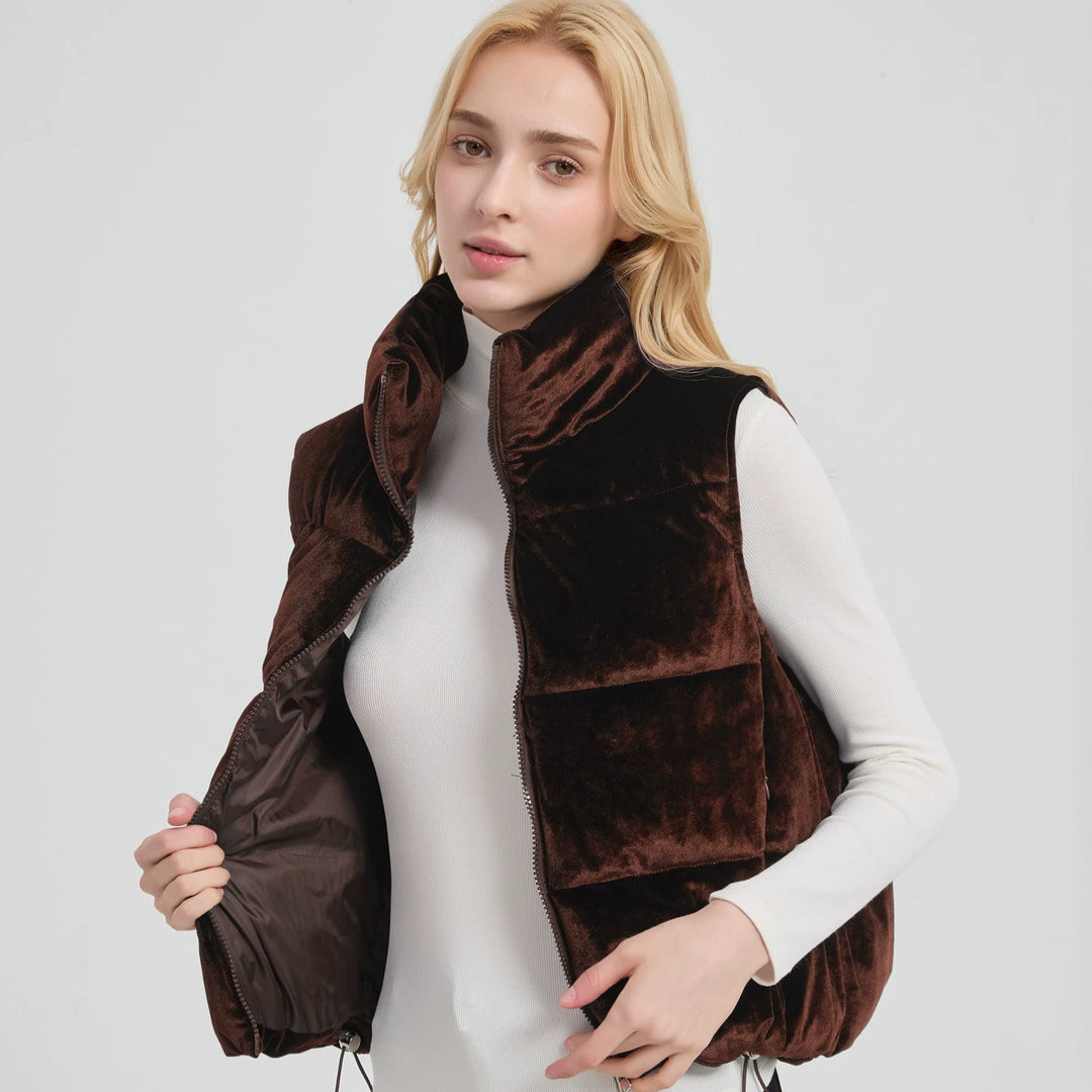 Women short-cut velvet quilted vest with high stand-up collar and thermal lining Mune Fashion