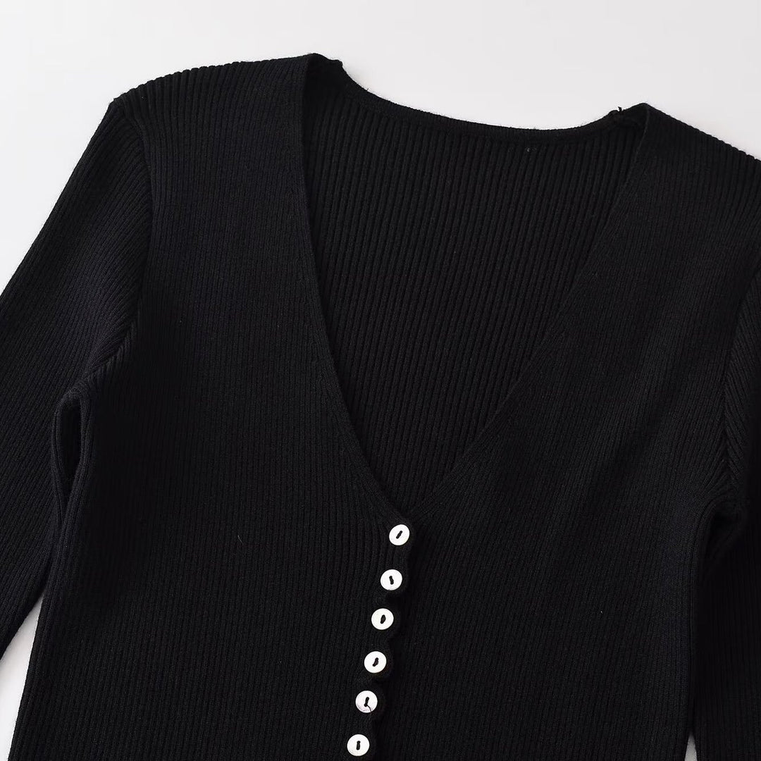 Women's Ribbed Button Cardigan with Deep V-Neck and Wavy Hem Mune Fashion