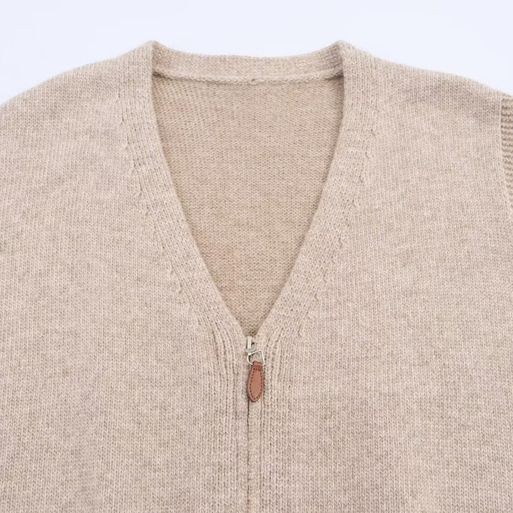 Women's knitted vest with full-length zipper and V-neck Mune Fashion