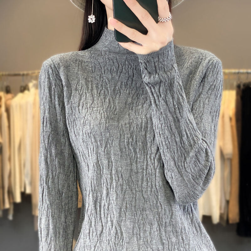 Women's Structured Fine Knit Sweater with Short Stand-Up Collar and Crinkle Look Mune Fashion