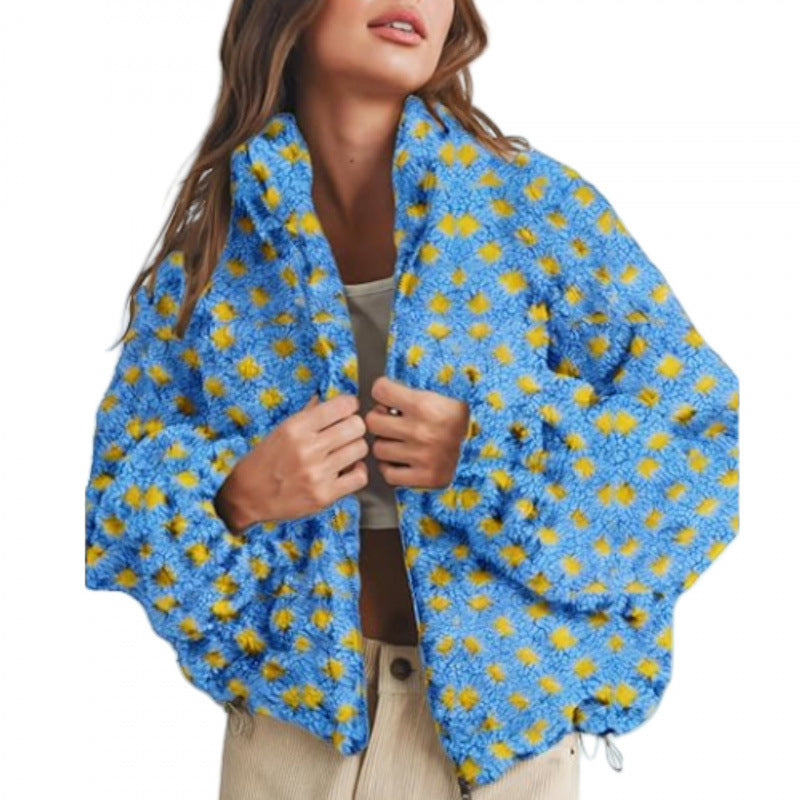 Ladies short-cut Sherpa fleece jacket with geometric pattern and drawstring Mune Fashion
