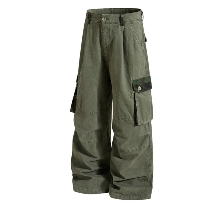 Women's wide cargo pants in utility style with a high waist and generous flap pockets Mune Fashion