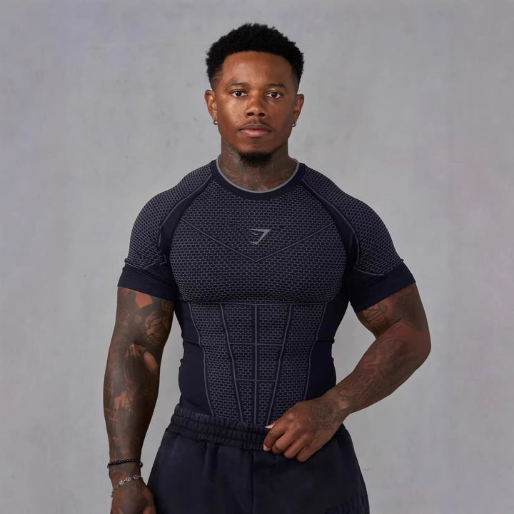 Men's muscle-shaping functional shirt with 3D structure and targeted compression zones Mune Fashion