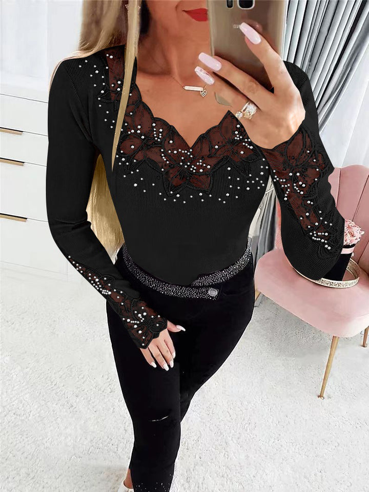 Women's figure-hugging fine knit blouse with V-neck and floral lace appliqué Mune Fashion