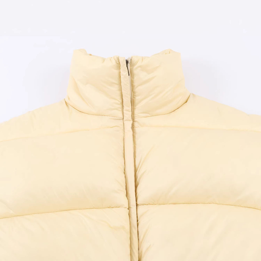 Women's Padded Short Jacket with Drawstring Waist and High Stand-Up Collar Mune Fashion