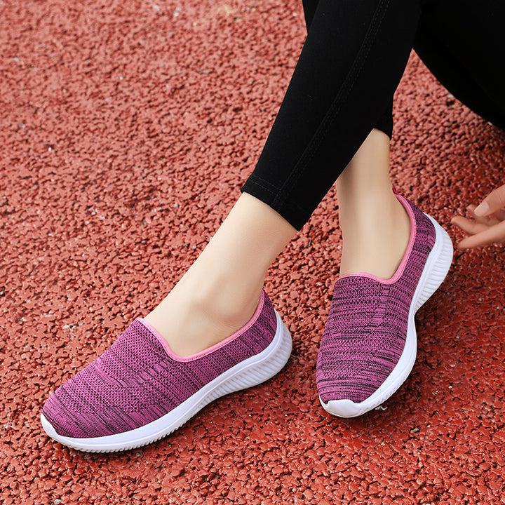 Women's lightweight slip-on walking shoes with breathable knitted upper material Mune Fashion