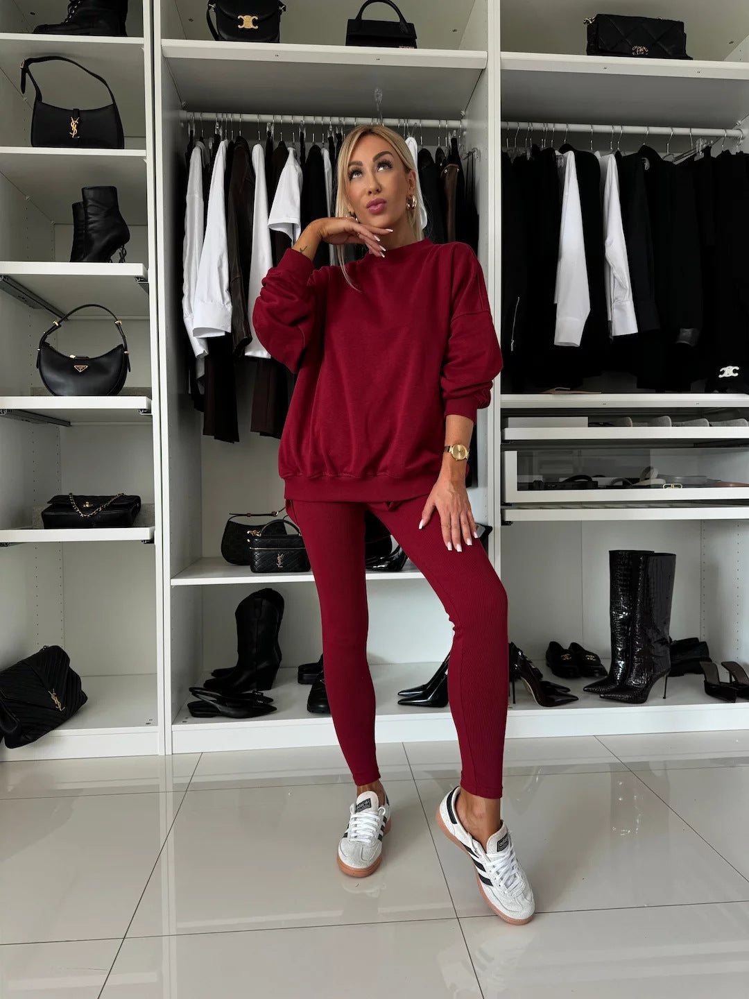 Women's two-piece lounge set with oversized sweatshirt and fitted ripple leggings Mune Fashion