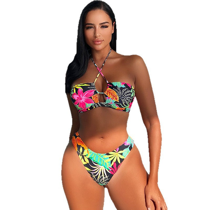 Women's bikini top with floral design and high leg cut Mune Fashion