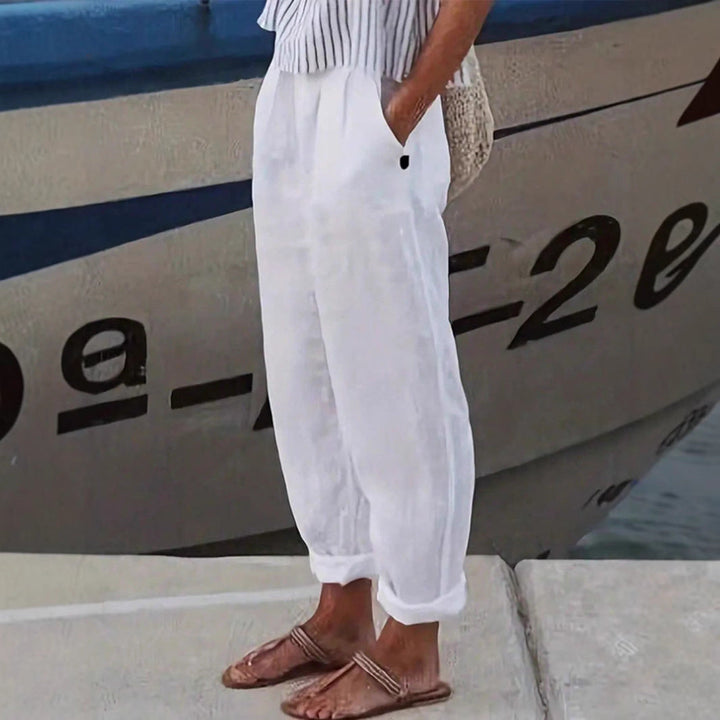 Women’s lightweight and airy linen pants with elastic waistband and side pockets Mune Fashion