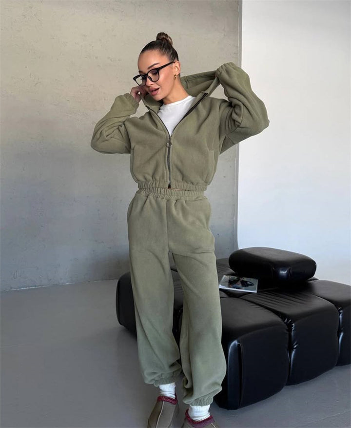 Women's cozy fleece hoodie and jogging pants lounge set with zip-up hood elastic waistband Mune Fashion