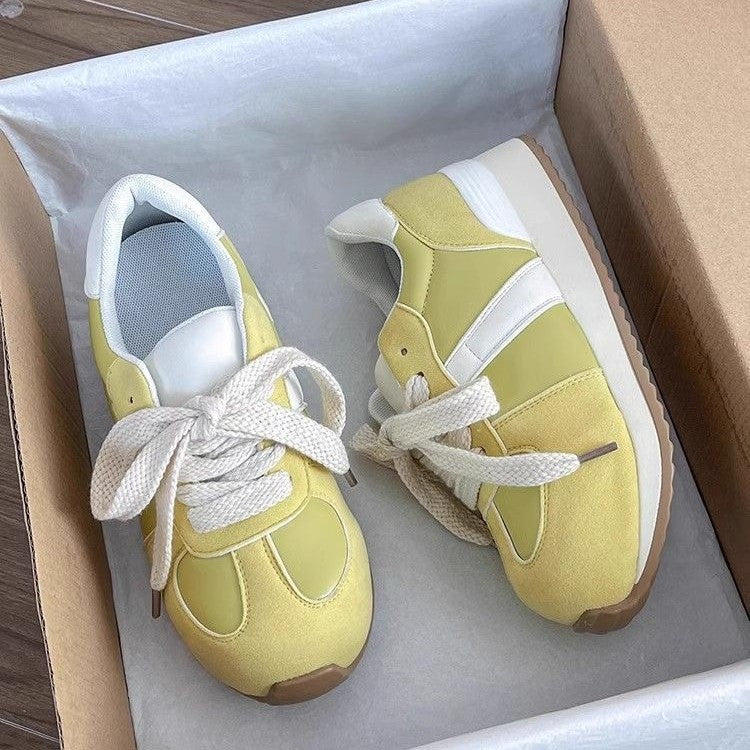 Women's sporty sneakers with comfortable cushioning and breathable surface structure Mune Fashion