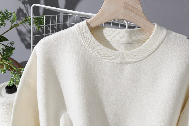 Women's Lightweight Cotton Blend Crew Neck Sweater with Minimalist Cut Mune Fashion