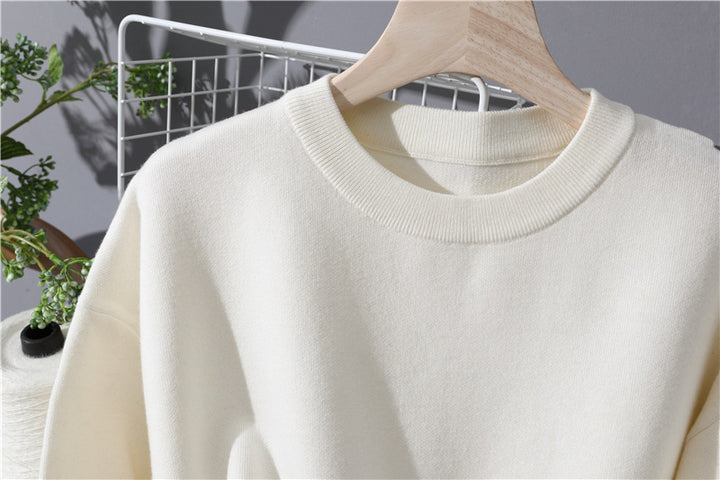 Women's Lightweight Cotton Blend Crew Neck Sweater with Minimalist Cut Mune Fashion