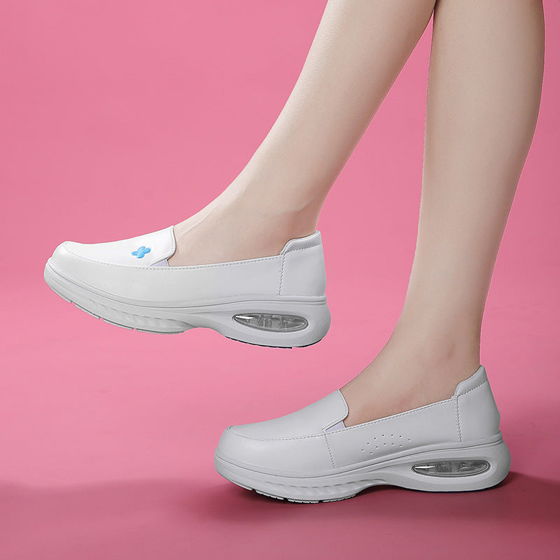 Women’s orthopedic comfort slippers with visible air chamber in the heel area and shock-absorbing platform sole Mune Fashion