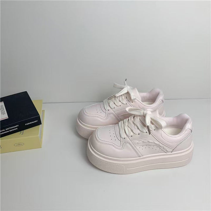 Women Platform Sneakers with trendy design and cushioning sole Mune Fashion