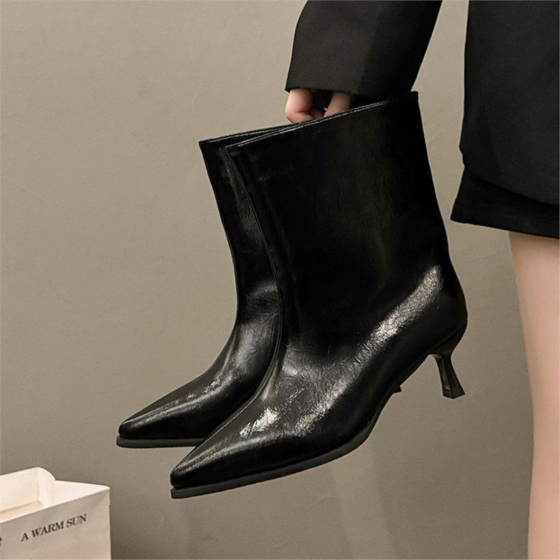 Women's knee-high boots with pointed toe cap and sculpted kitten heel Mune Fashion