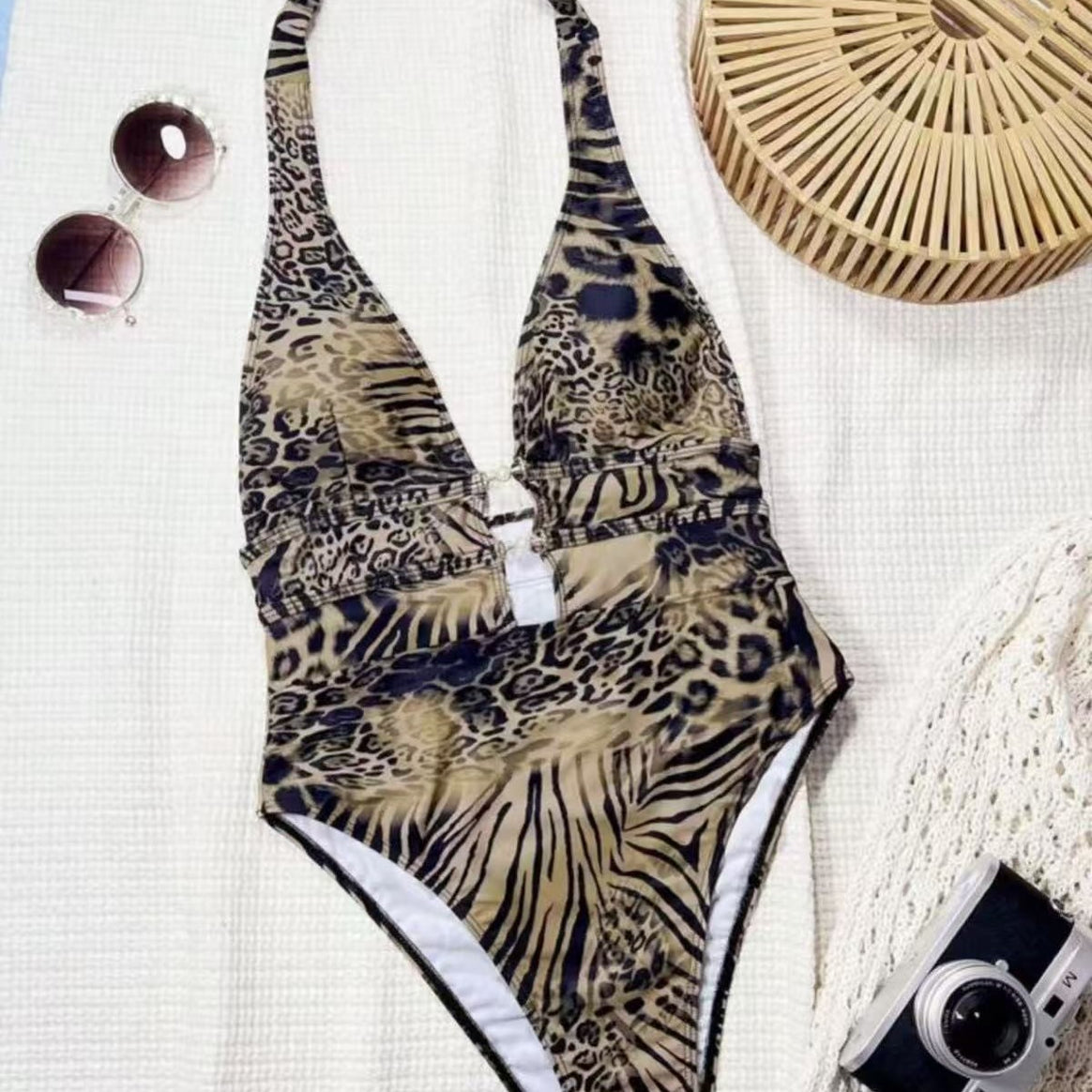 Women's One-Piece Swimsuit with Deep V-Neck and Fashionable Animal Print Mune Fashion
