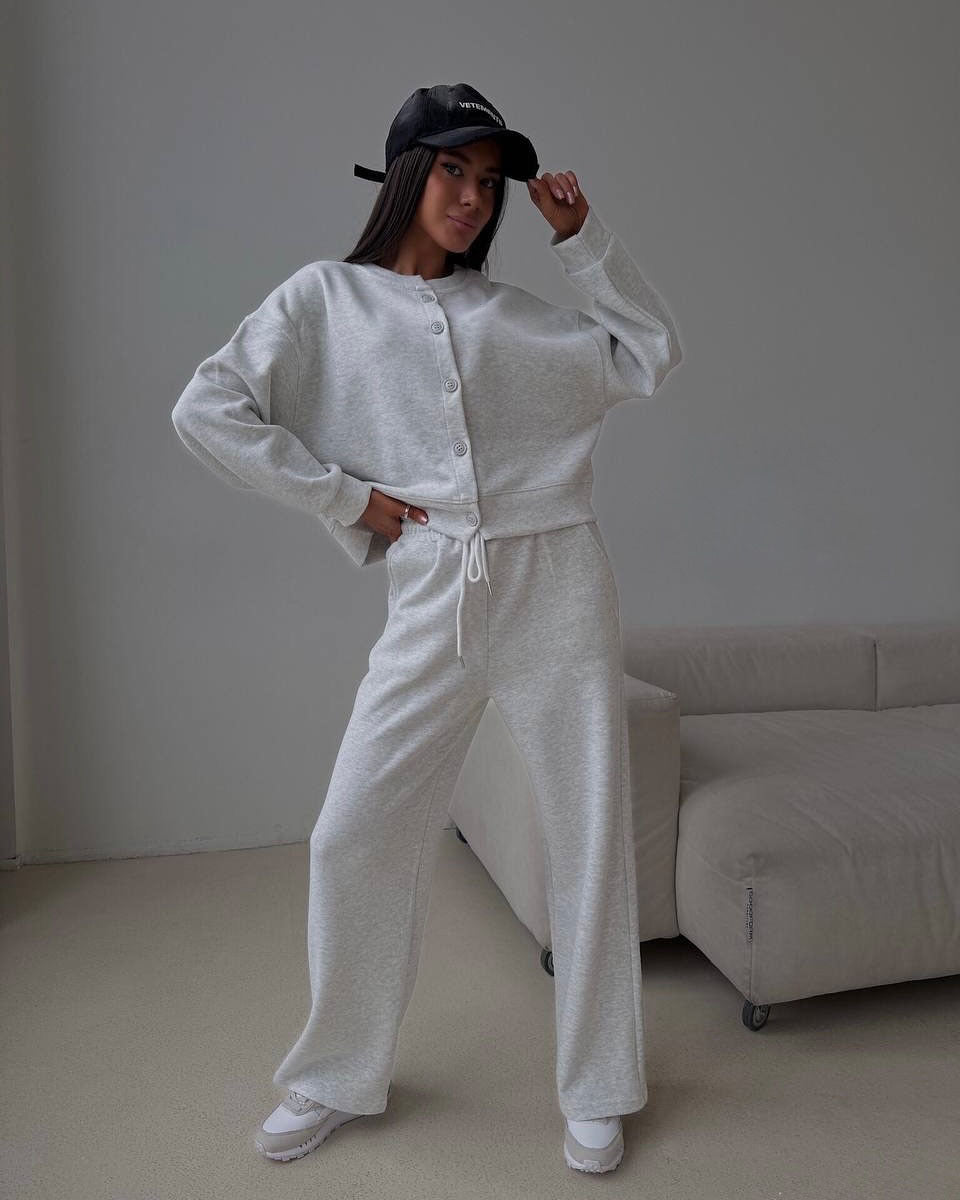 Women's Buttoned Cropped Lounge Set with Oversized Cardigan and High-Waisted Wide-Leg Jogging Pants Mune Fashion