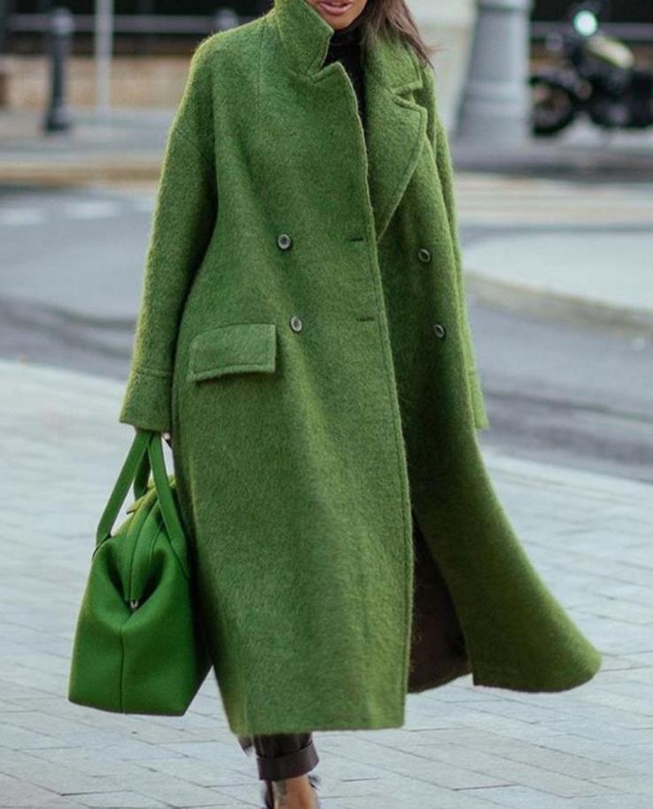Ladies nan cape-like double-breasted wool coat with a wide fall, high stand-up collar, and flap pockets Mune Fashion