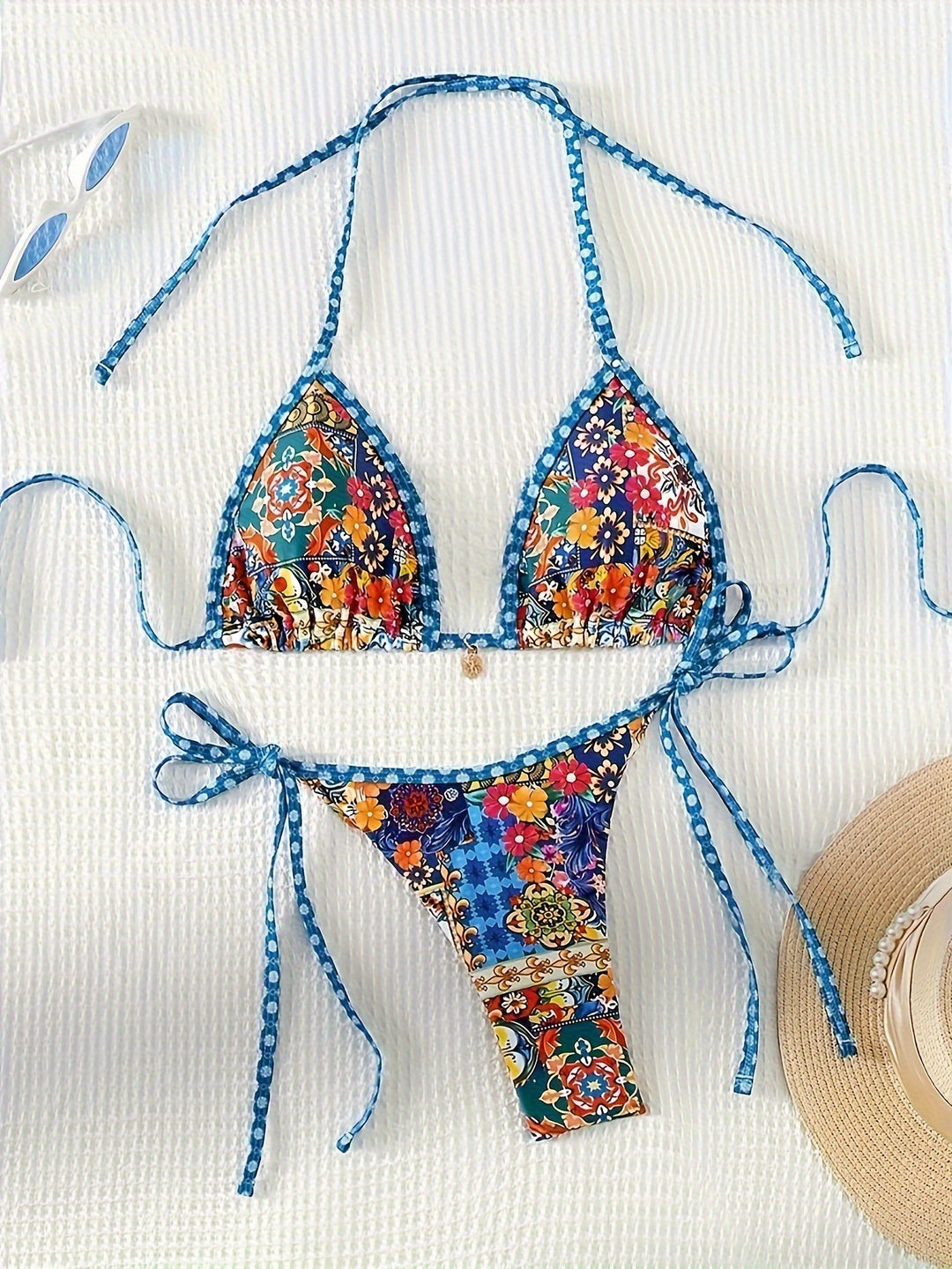 Women Triangle Bikini Set with Floral Pattern Mune Fashion