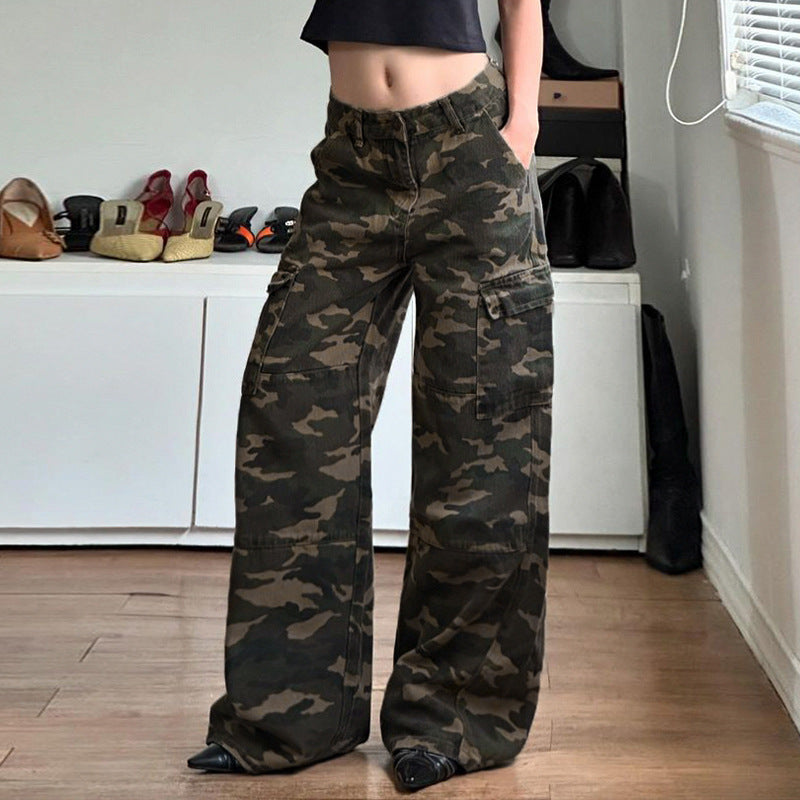 Women's loose Cargo Pants with Camouflage Print, high waist and multiple patch side pockets Mune Fashion