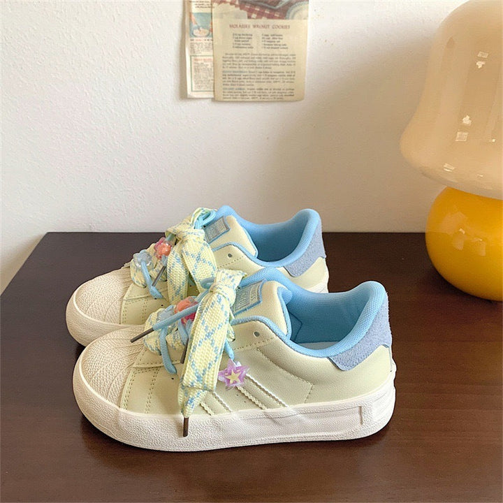Women's Athletic Sneakers with Unique Lacing System Mune Fashion