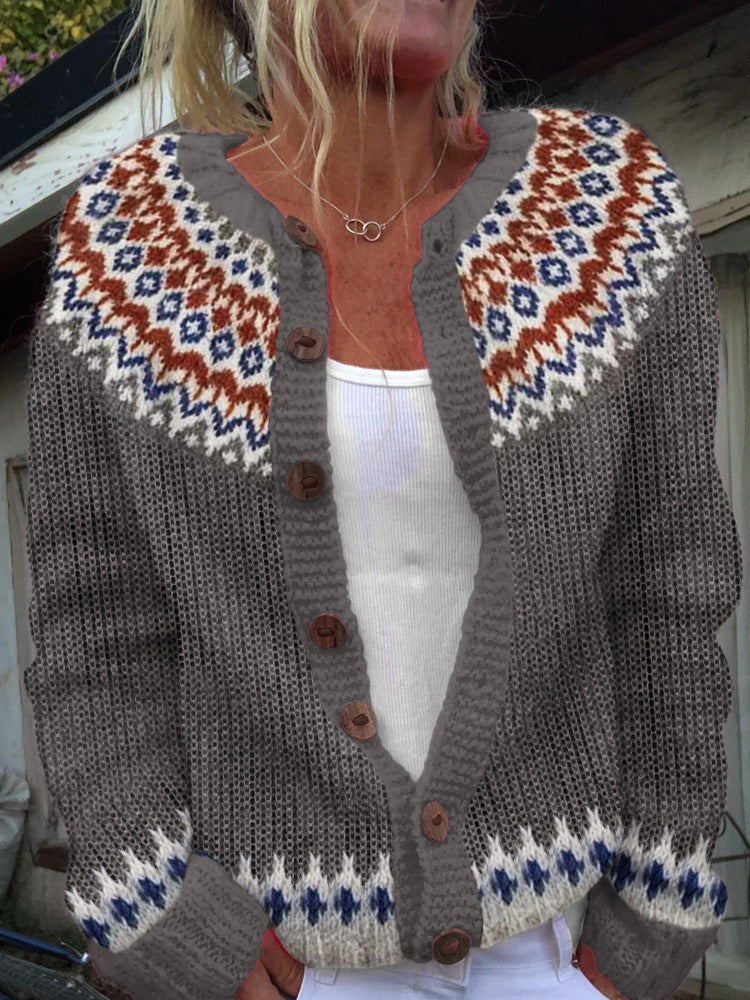 Women's patterned cardigan with round yoke, wooden buttons, and welt pockets Mune Fashion