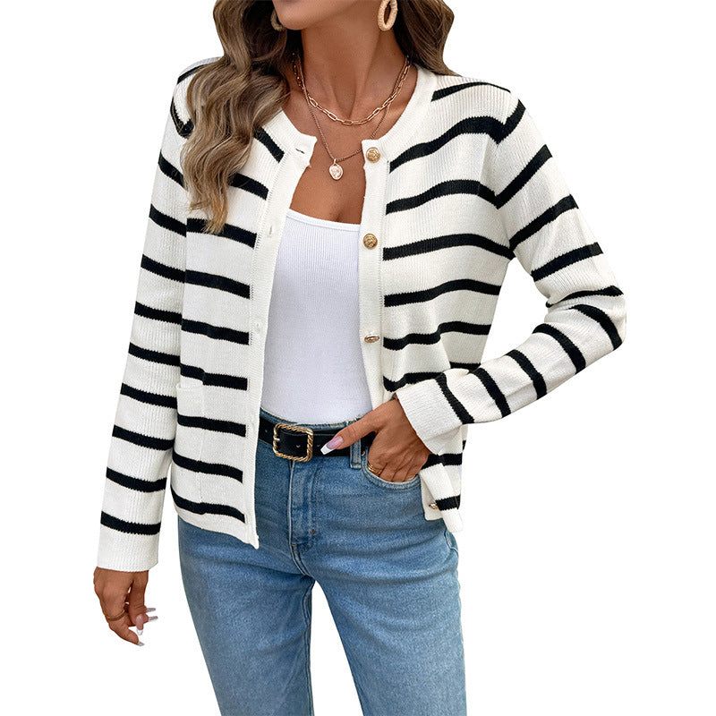 Women's fine-knit cardigan with maritime stripes, golden decorative buttons, and a slim silhouette Mune Fashion