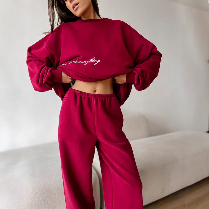 Women's Oversized Sweatshirt and high-waisted Jogging Pants Loungewear Set made of soft Cotton Fleece with elastic waistband Mune Fashion