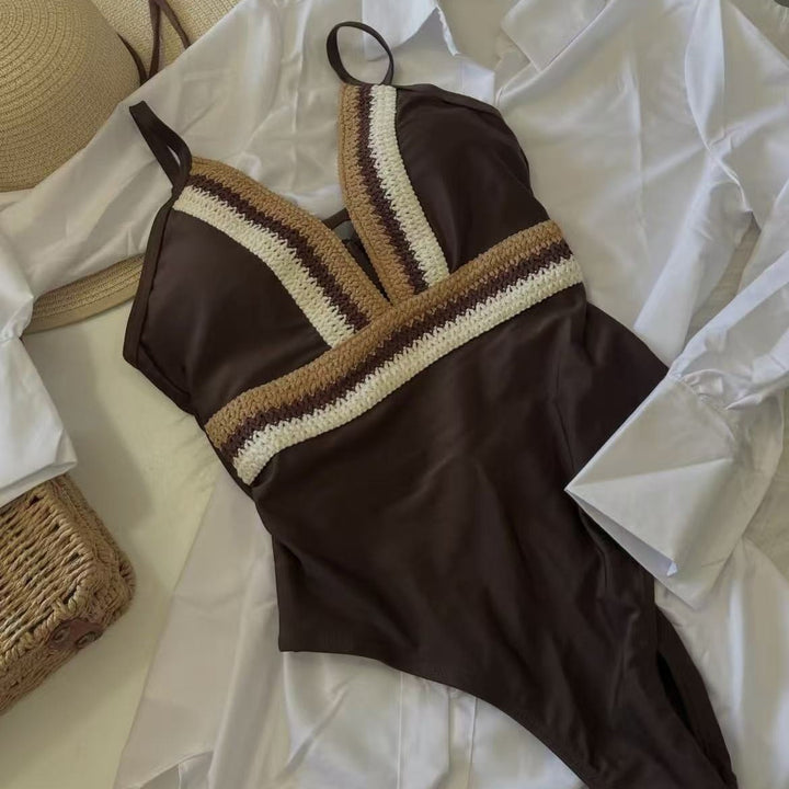 Women Elegant One-Piece Swimsuit with Sophisticated Color Details Mune Fashion