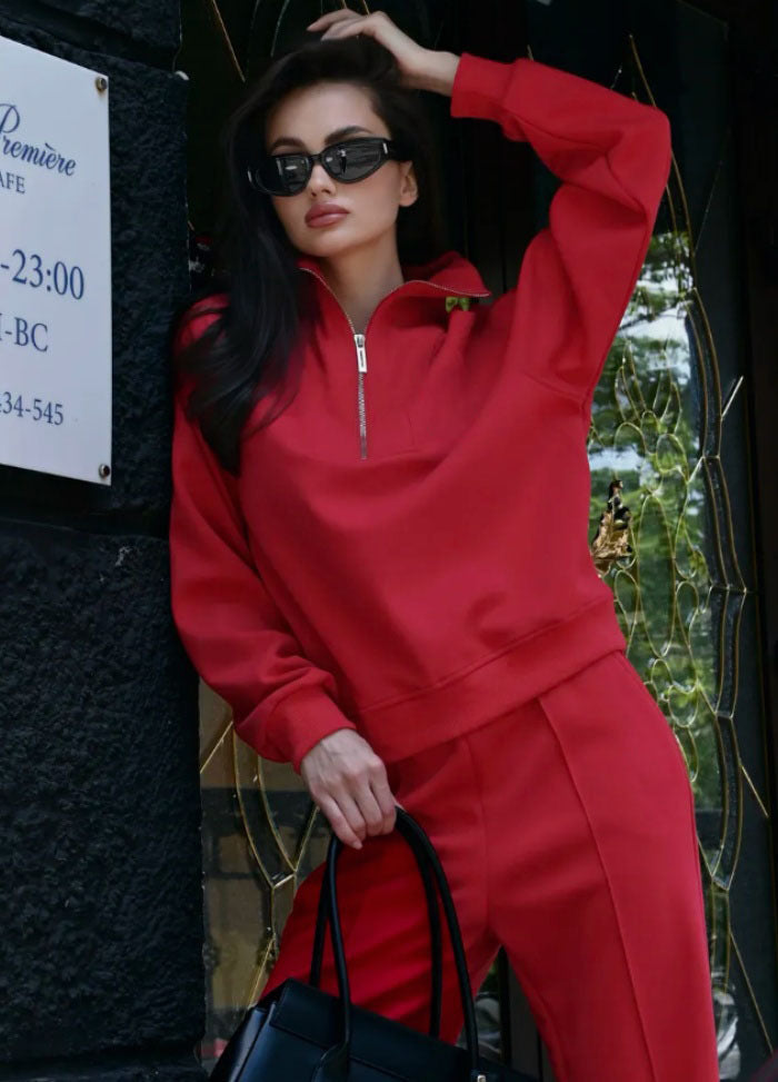 Women’s loungewear set with half zip and wide pleat pants Mune Fashion
