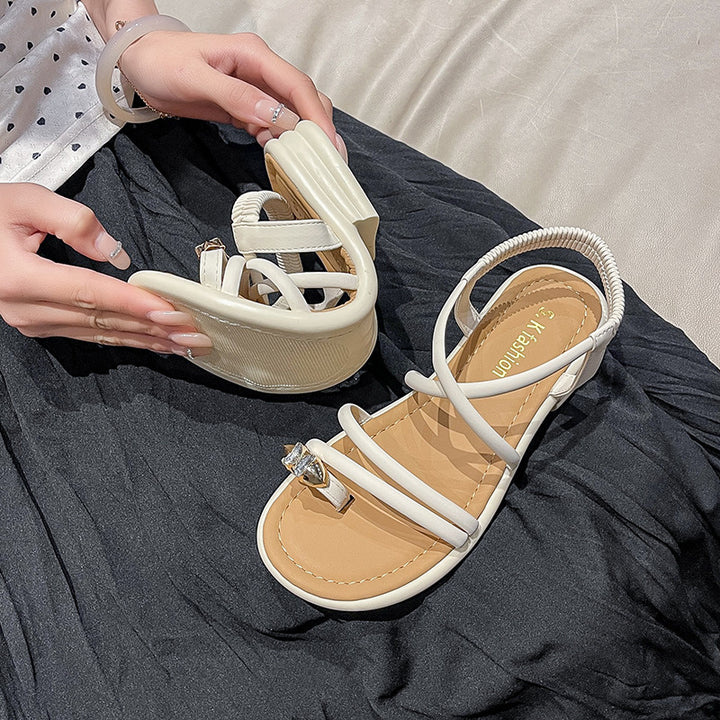 Women's Flat Strappy Sandals with Toe Post, Elastic Heel Strap, and Decorative Application Mune Fashion