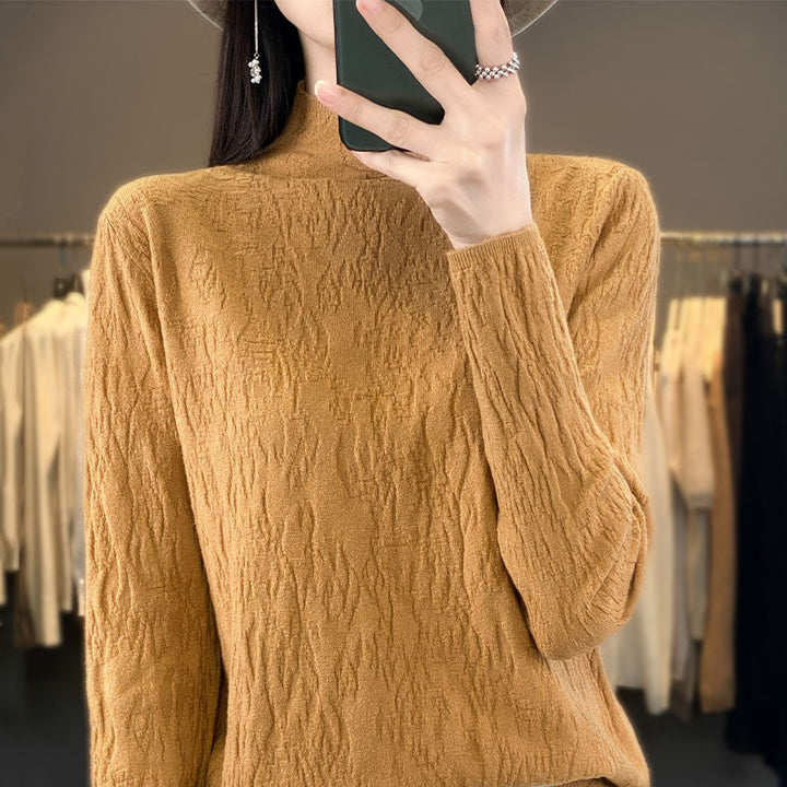 Women's Structured Fine Knit Sweater with Short Stand-Up Collar and Crinkle Look Mune Fashion
