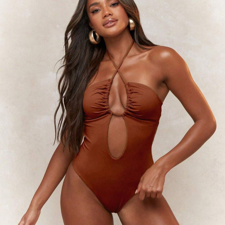 Women's One-Piece Swimsuit with Refined Keyhole Design Mune Fashion