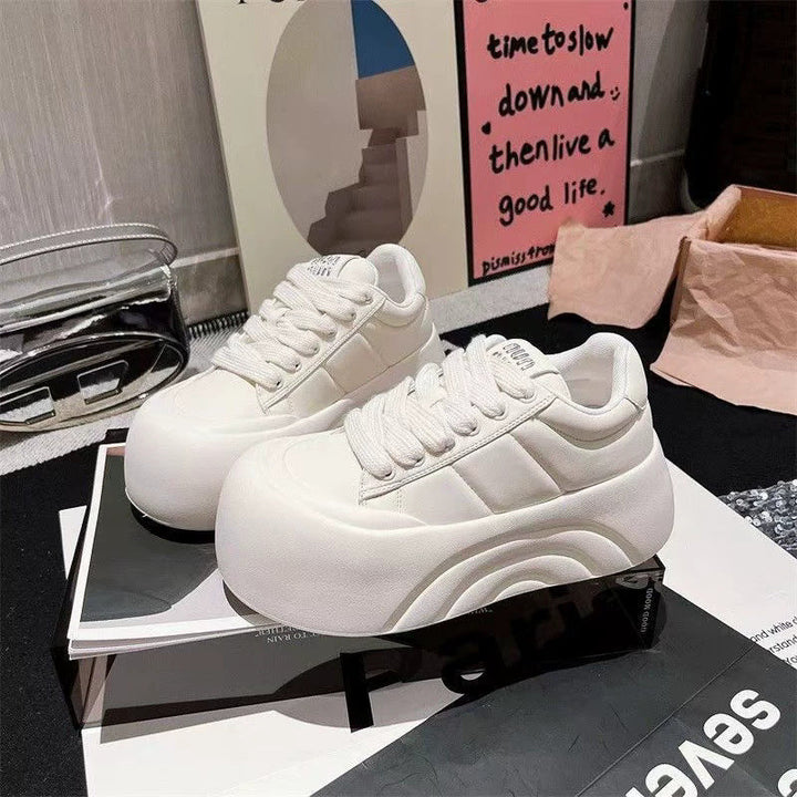 Women's Sporty Platform Sneakers with Durable Upper Material Mune Fashion