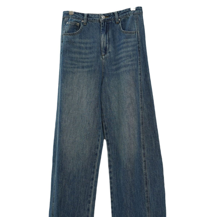 Women Extra Wide Vintage Baggy Jeans in Balloon Cut with Center Seam