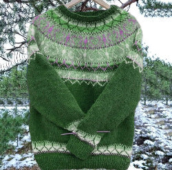 Women's Norwegian sweater made of wool blend with round neck and traditional Fair Isle yoke Mune Fashion