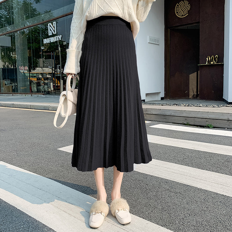 Women Pleated Maxi Skirt made of soft knit Mune Fashion