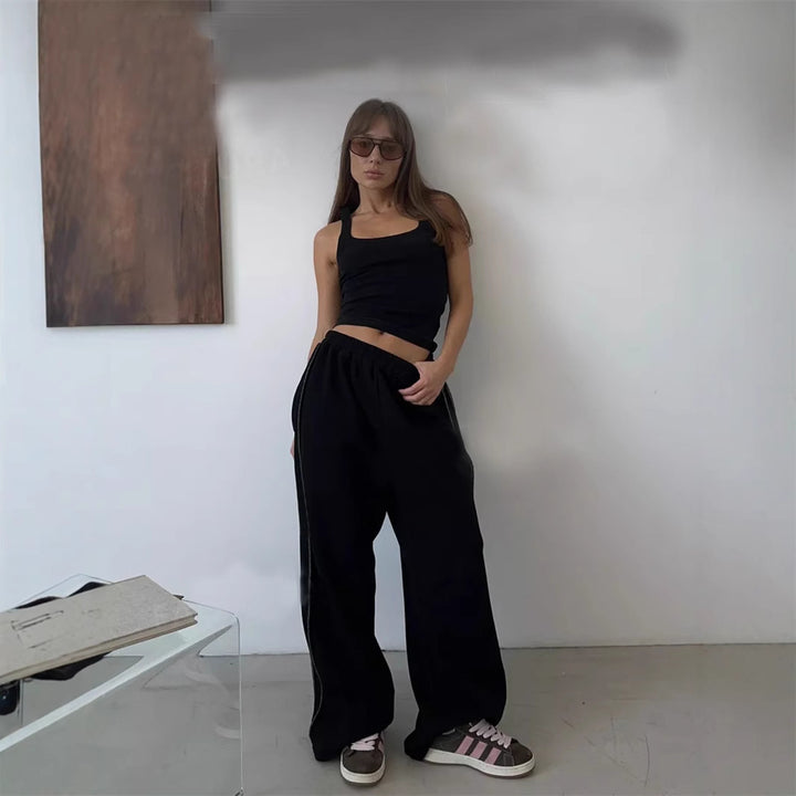 Women's wide lounge jogging pants with elastic comfort waistband and side pockets Mune Fashion