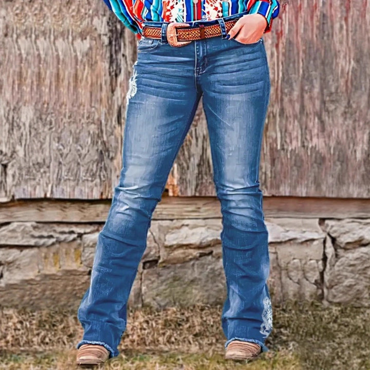 Ladies bootcut jeans in western style with decorative embroidery and used effect Mune Fashion
