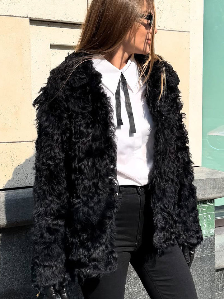 Women's Boxy Short Coat made of crinkled Faux Fur with structured wave pattern and open front Mune Fashion