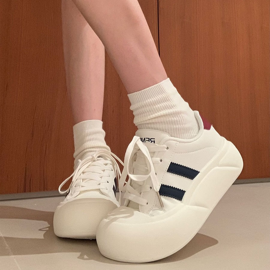 Women’s Sporty Sneakers with Padded Lining and Non-Slip Sole Mune Fashion