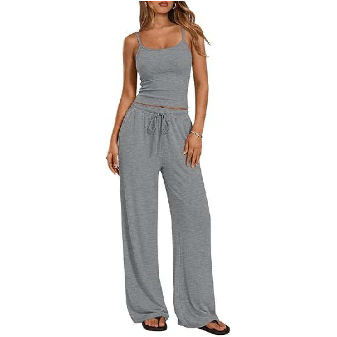 Women's loungewear set made of soft viscose blend with spaghetti strap top and wide jersey pants Mune Fashion