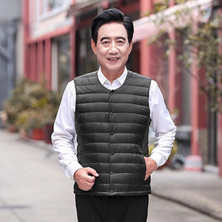 Men's Sleeveless Lightweight Thermal Quilted Vest with Round Neck and Pockets Mune Fashion