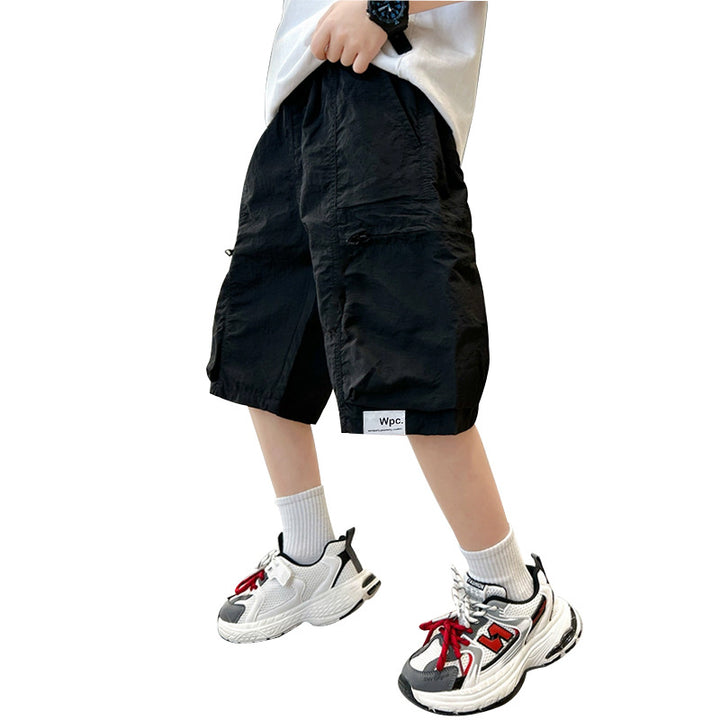Unisex Cargo Shorts with practical pockets from Mune Fashion