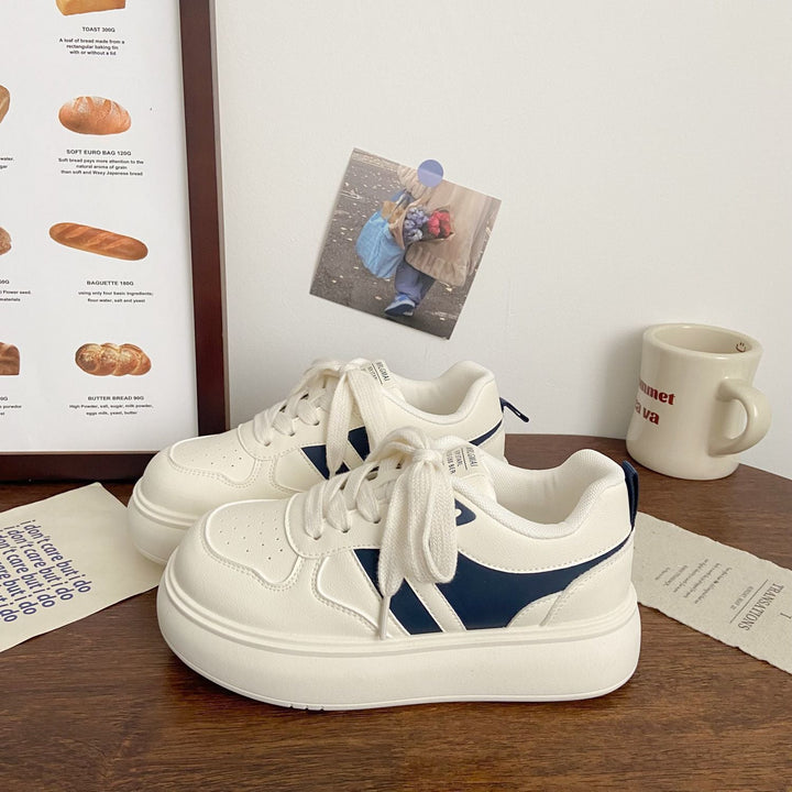 Women Sports Sneakers with High Comfort and Classic Design Mune Fashion