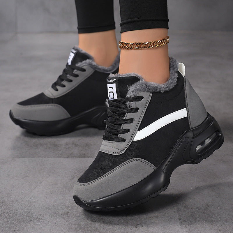 Women's urban platform sneaker with air-molded midsole and curved side application Mune Fashion