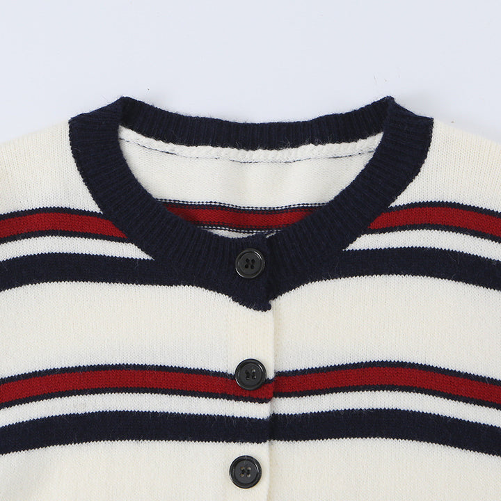 Women's fine knit cardigan in cropped boxy cut with full button placket Mune Fashion