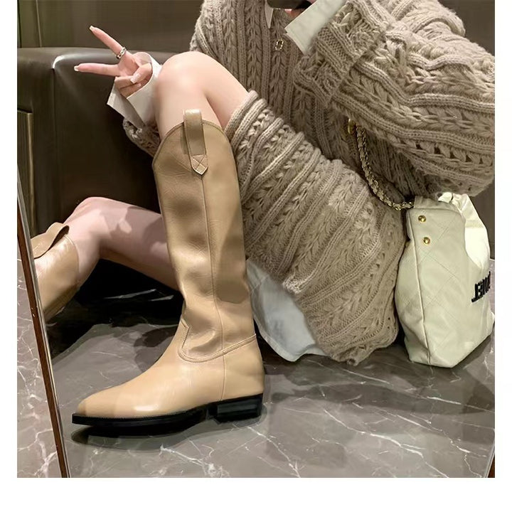 Women's Knee-High Western Boots made of Smooth Leather with Pointed Toe and Low Block Heel Mune Fashion
