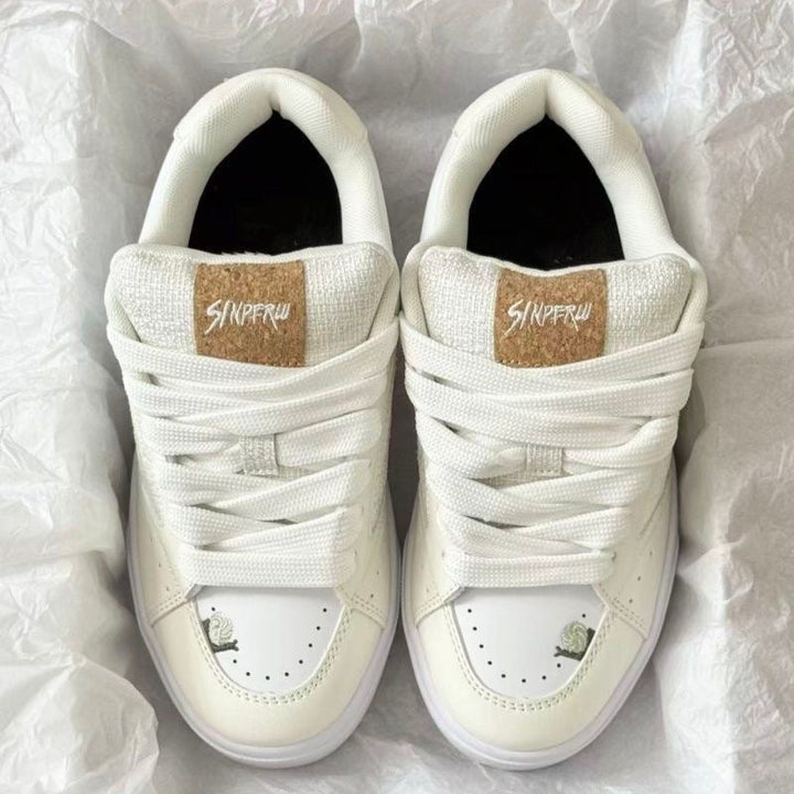 Ladies sporty sneakers with animal motifs and breathable surface structure Mune Fashion